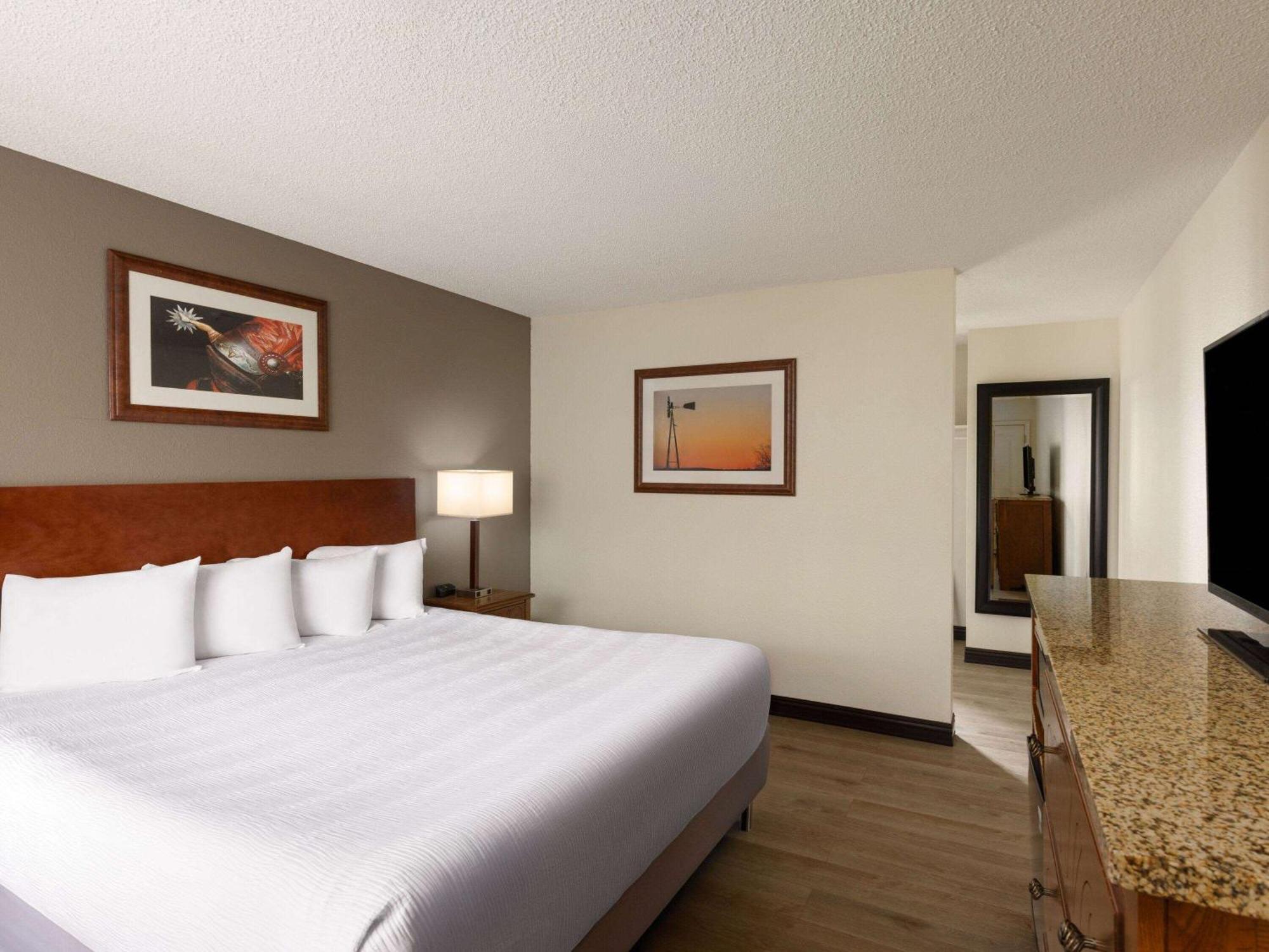 Ramada By Wyndham Elko Hotel At Stockmen'S Casino Exterior foto
