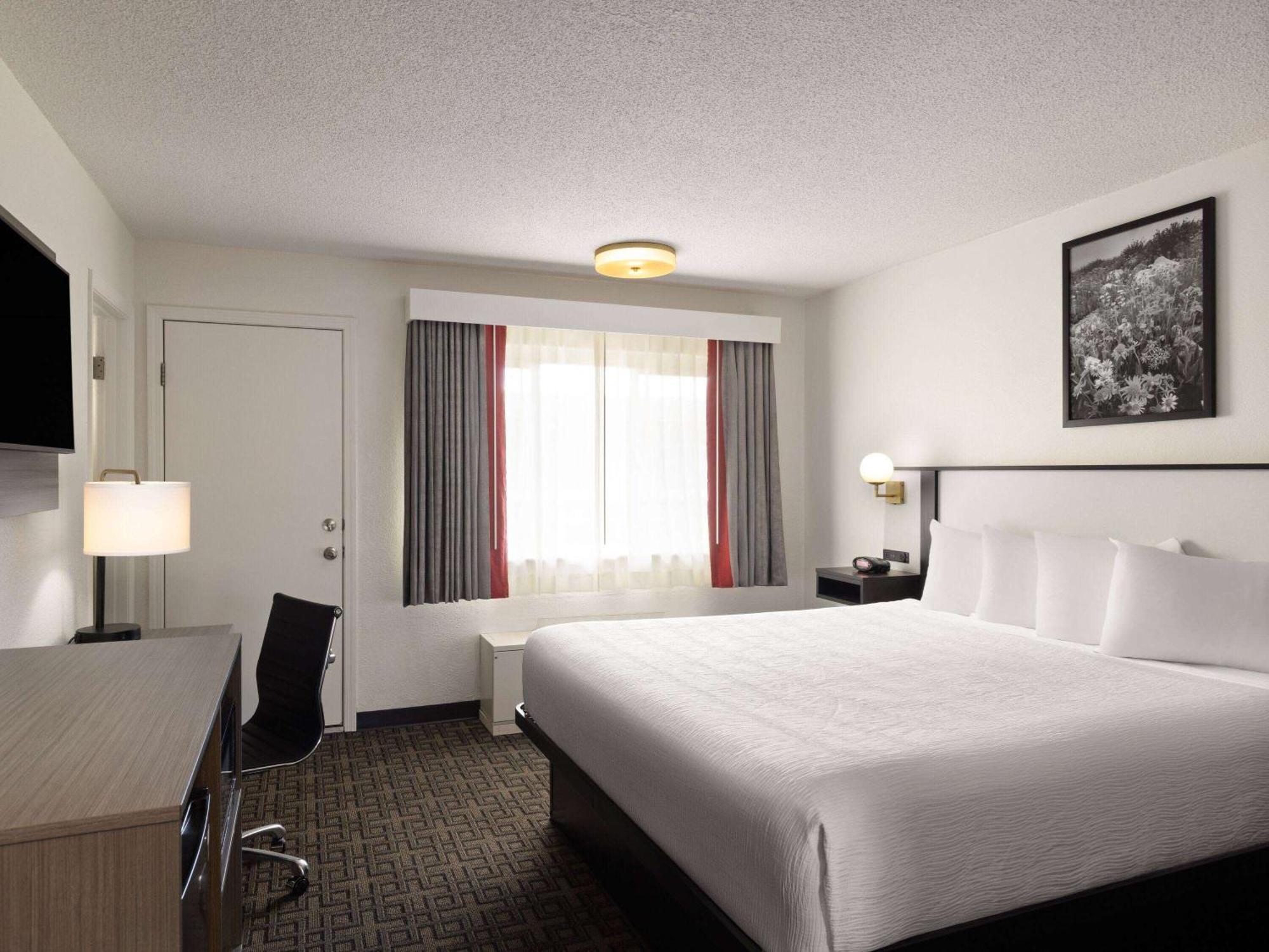 Ramada By Wyndham Elko Hotel At Stockmen'S Casino Exterior foto